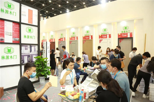 鄭州CBD門(mén)展收官，林源木門(mén)再創(chuàng  )佳績(jì)，看我“門(mén)”聲遠揚！